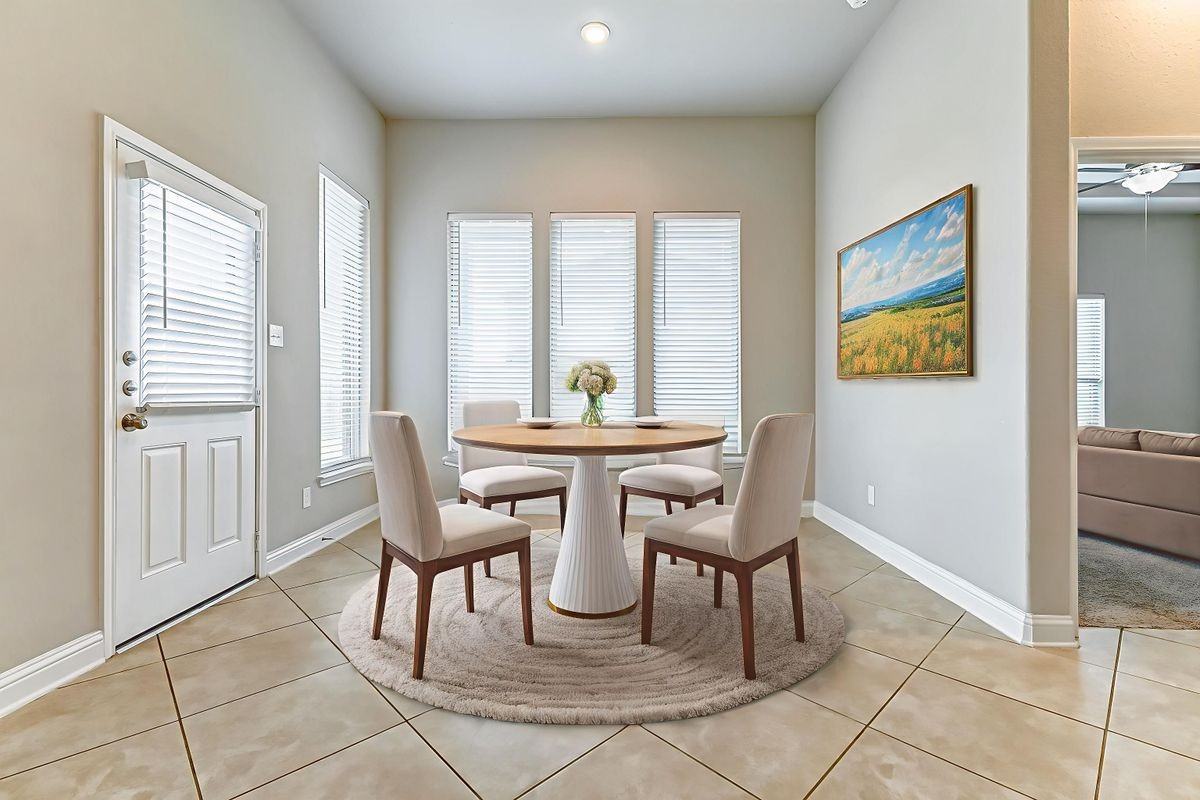 19015 Blue Valley Ln - Photo 6 of 23