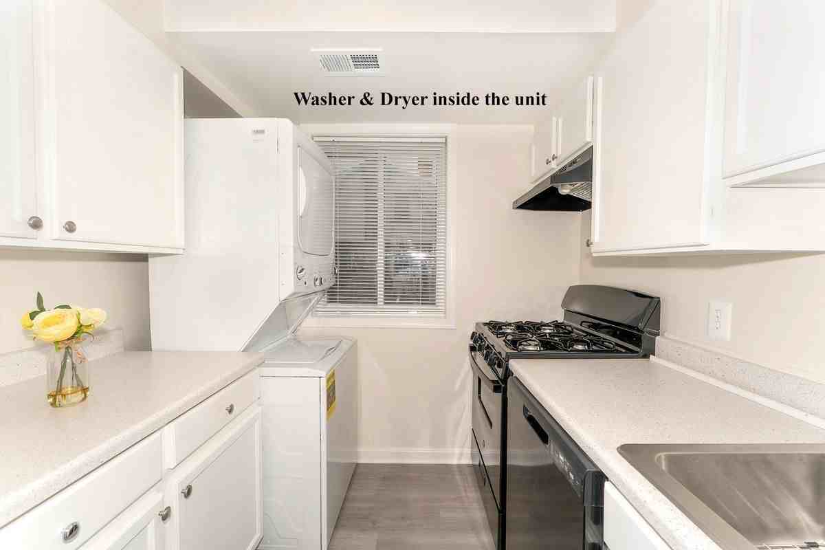 14 Halley Pl Se ##103 - Photo 4 of 31