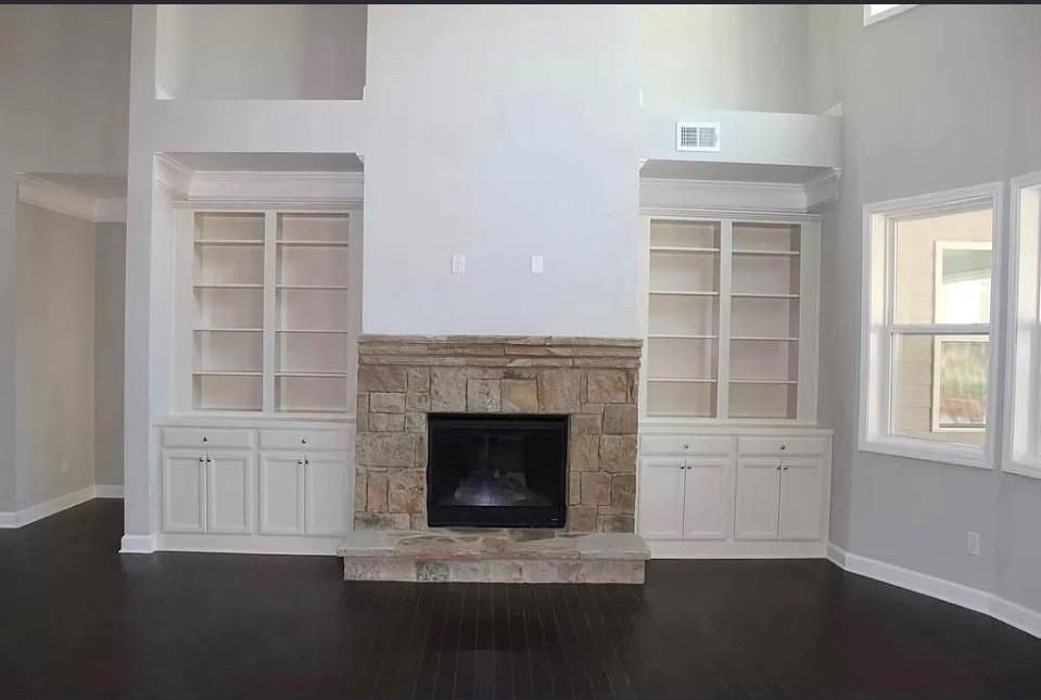 428 Silver Brook Dr - Photo 5 of 18