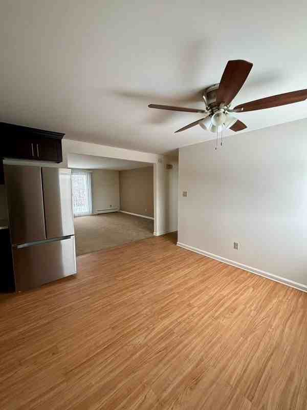 18 Losson Garden Dr ##4 - Photo 2 of 17