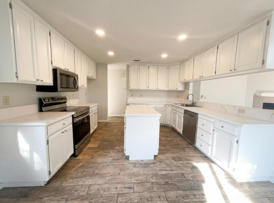 4744 Ponderay Ln - Photo 2 of 27