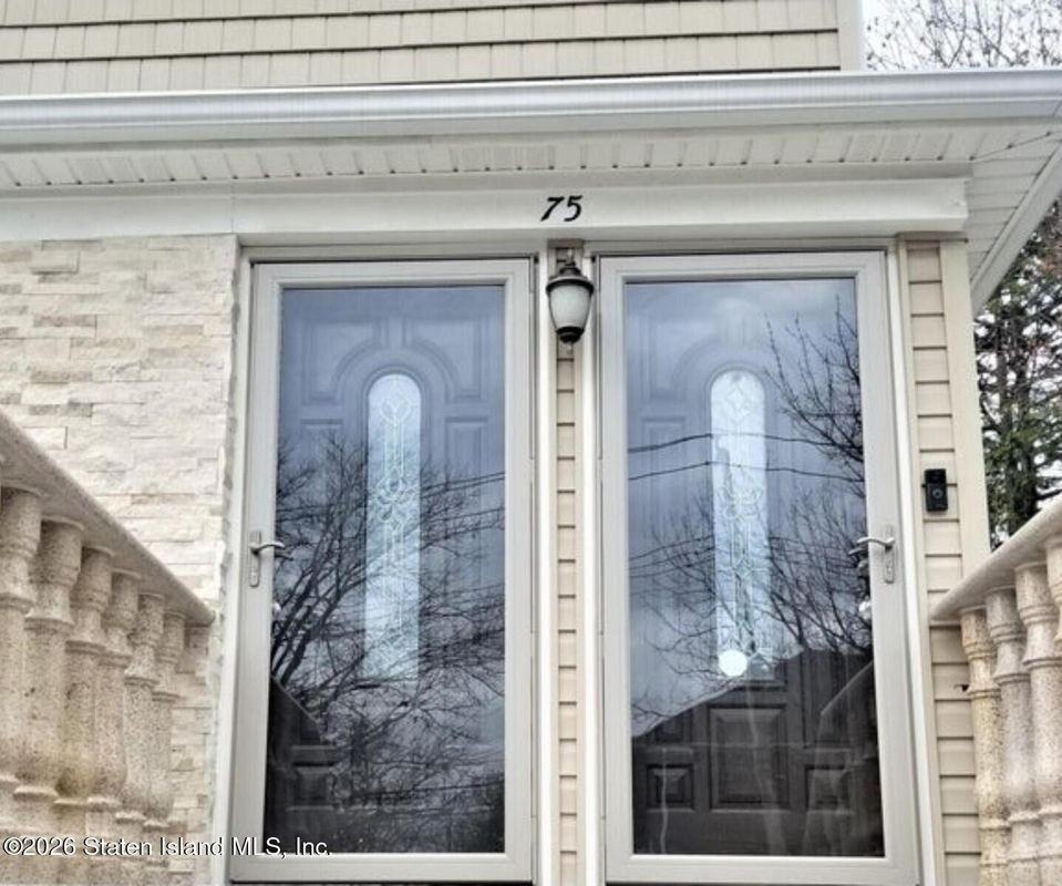 75 Gibson Ave - Photo 2 of 20