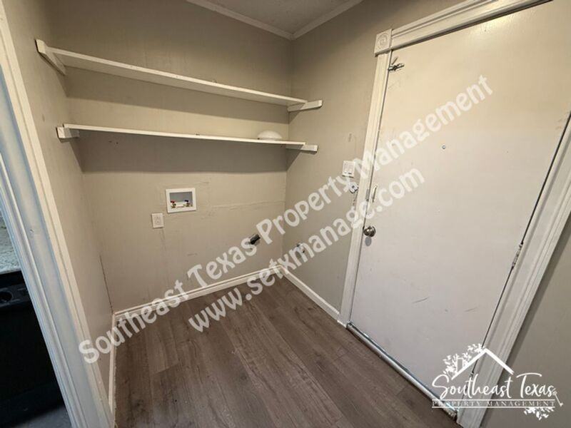 445 N 18th St #A - Photo 5 of 12