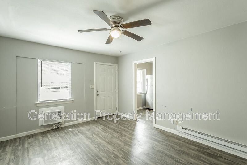 207 Laws Ave - Photo 4 of 17