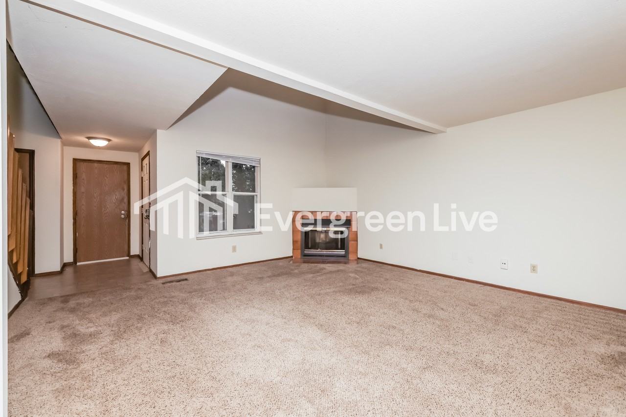 9440 Arboridge Ln - Photo 3 of 15
