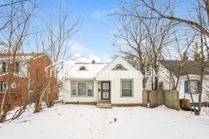 featured image of 4944 N 27th St