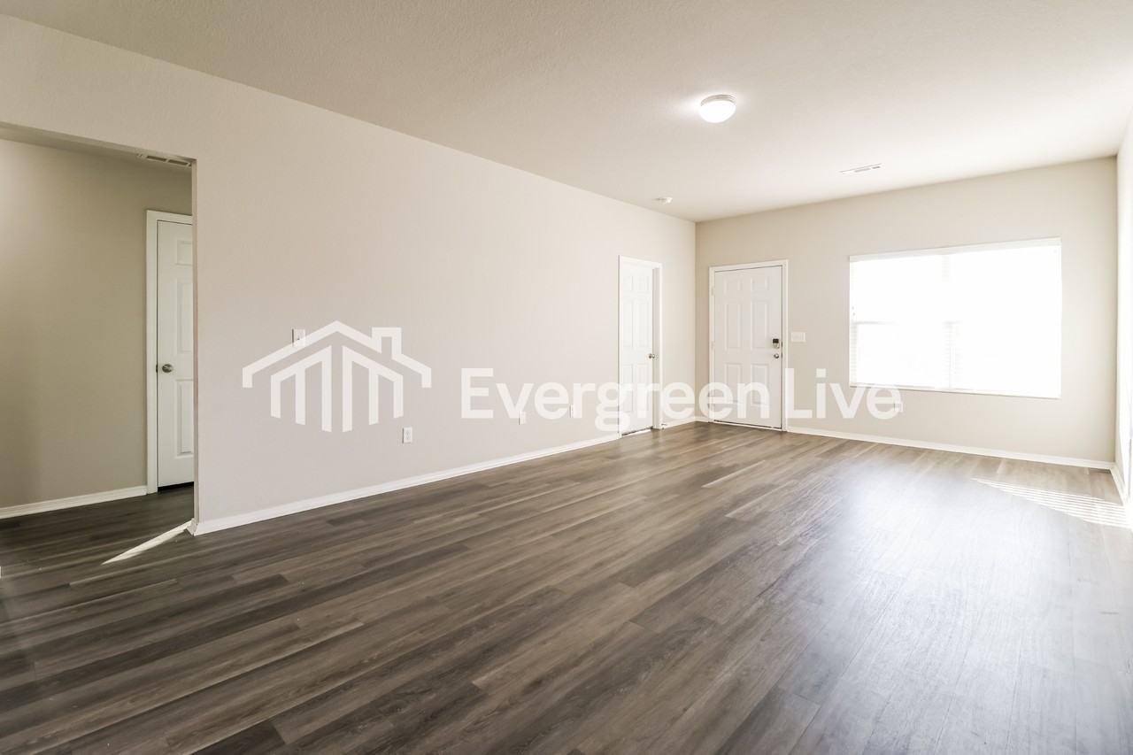 6 Spring Ridge Ln - Photo 2 of 15