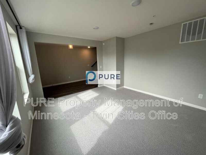 1159 Farrier Rd - Photo 4 of 21