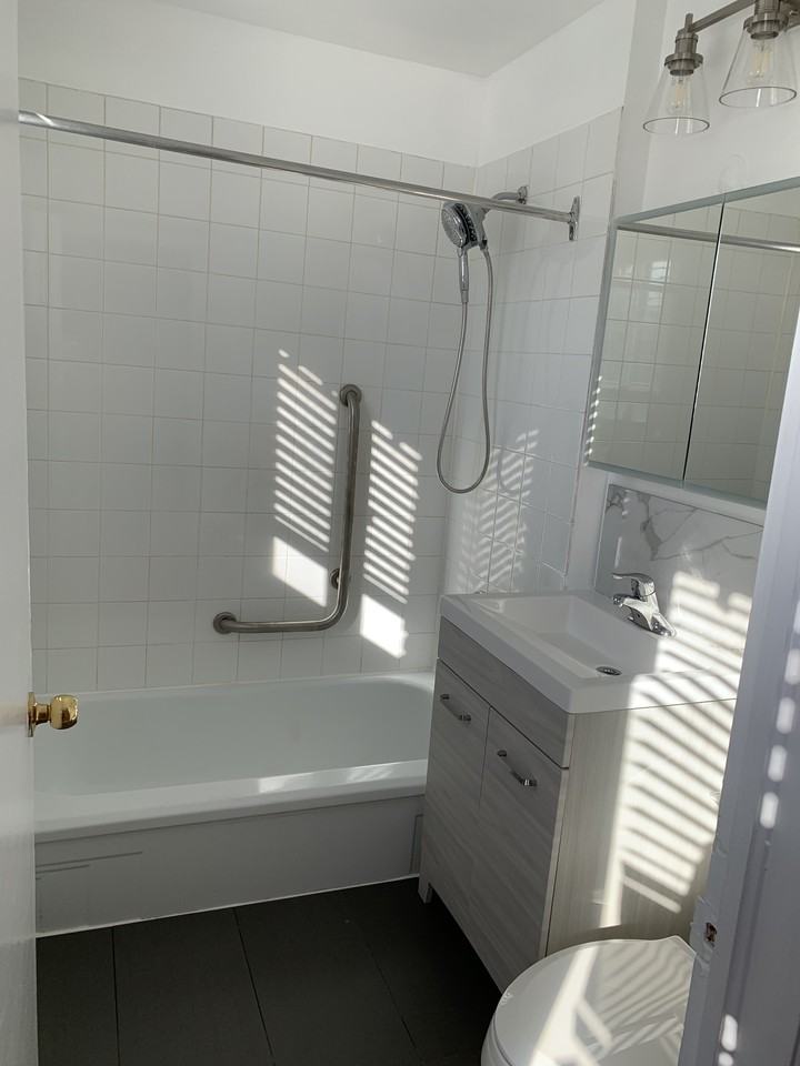 Emperor Ave & Silver St #4 - Photo 6 of 7