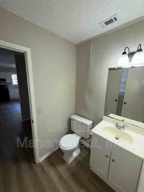 1803 Runnels Rd - Photo 6 of 9