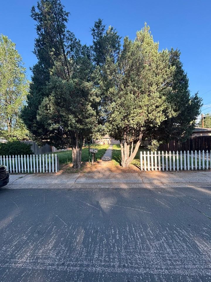 3006, 3010, 3014 N Institute St - Photo 6 of 10