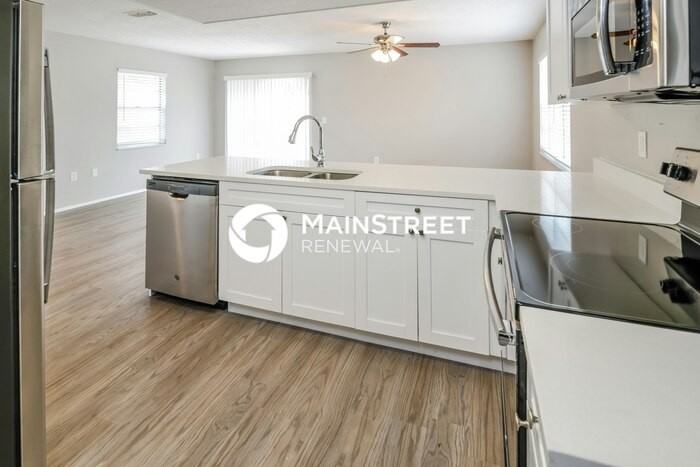 13239 Asbury St - Photo 7 of 16