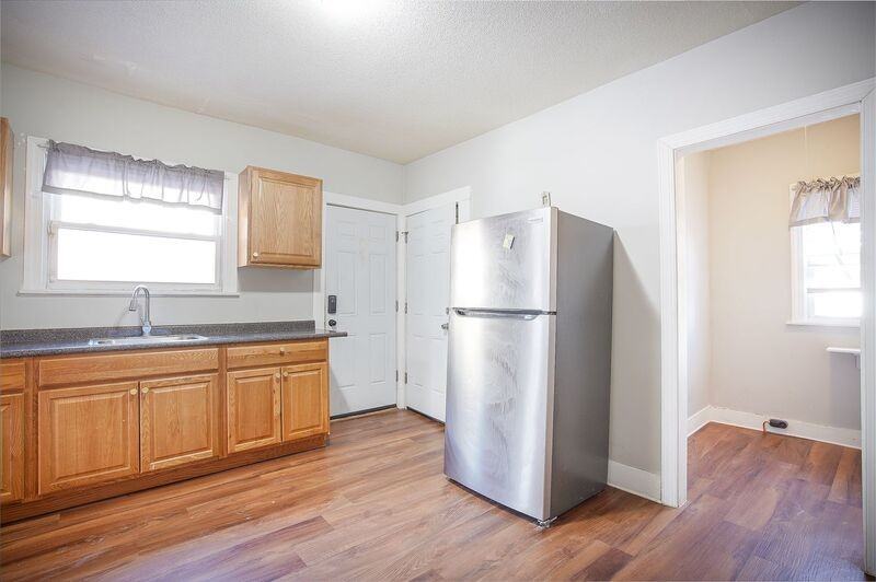 824 Sumner Ave - Photo 5 of 14