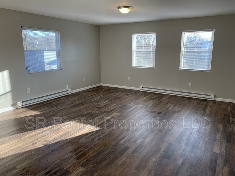 227 Maxwell St #C - Photo 3 of 8