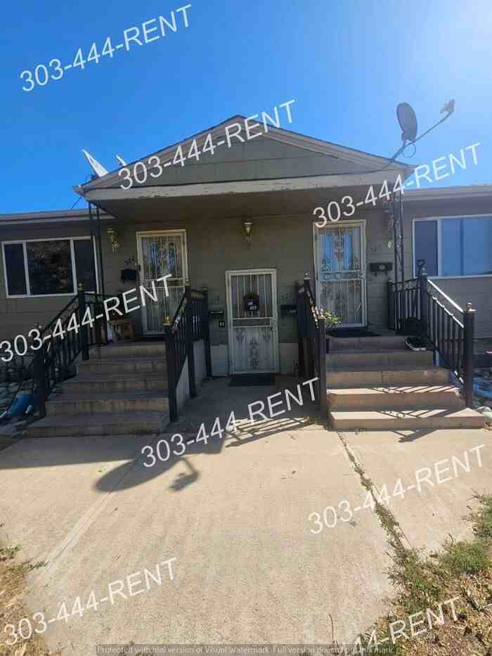 522 S 1st Way - Photo 3 of 10