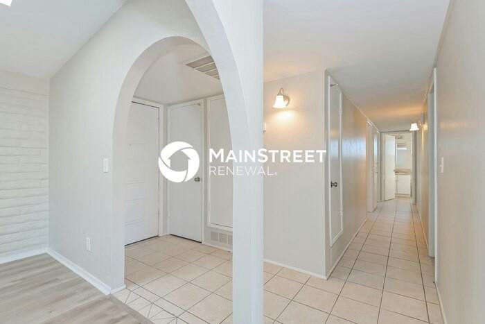 8467 E Shasta Dr - Photo 2 of 16