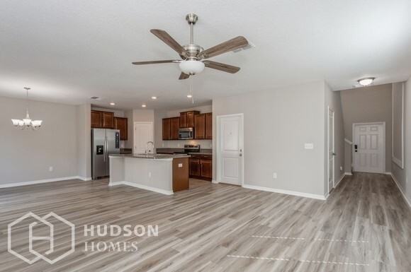 14209 Arbor Pines Dr - Photo 2 of 18