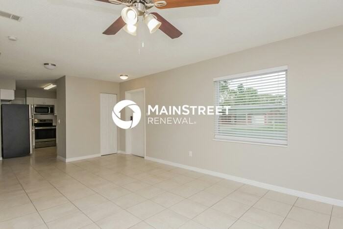 5312 Wren St - Photo 4 of 16