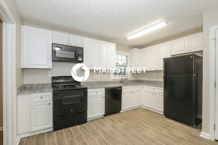 3037 Kathy Ln Nw - Photo 5 of 18