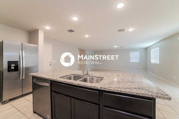 8704 S 253rd Dr - Photo 5 of 17