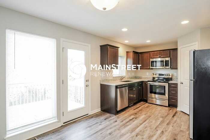 235 Jenny Ln - Photo 5 of 18