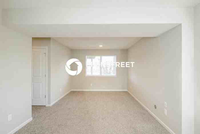 235 Jenny Ln - Photo 7 of 18