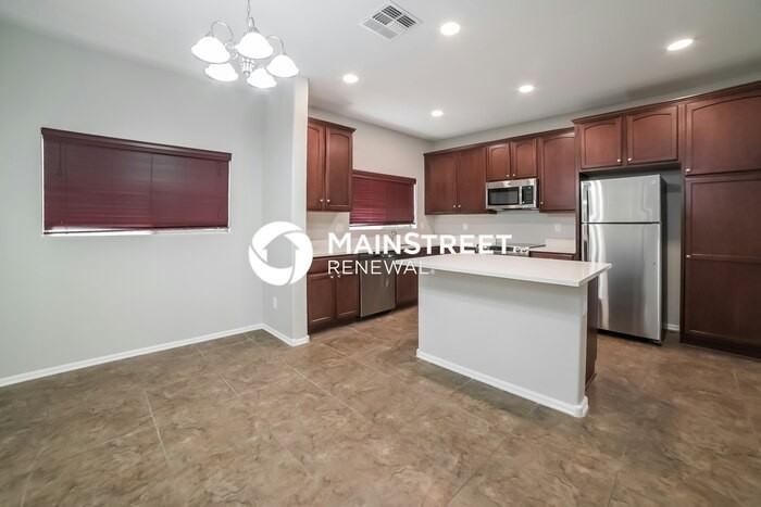 4922 N 110th Ln - Photo 6 of 17