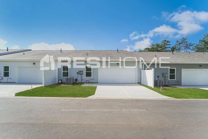 8712 Union Central Ct - Photo 2 of 17