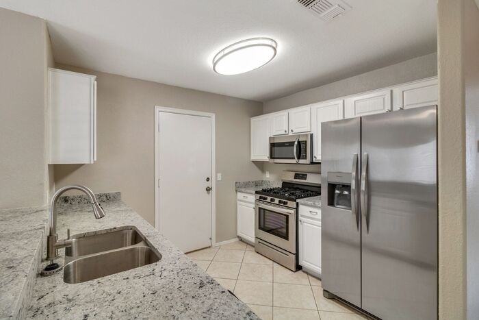 502 S 86th Pl - Photo 3 of 17