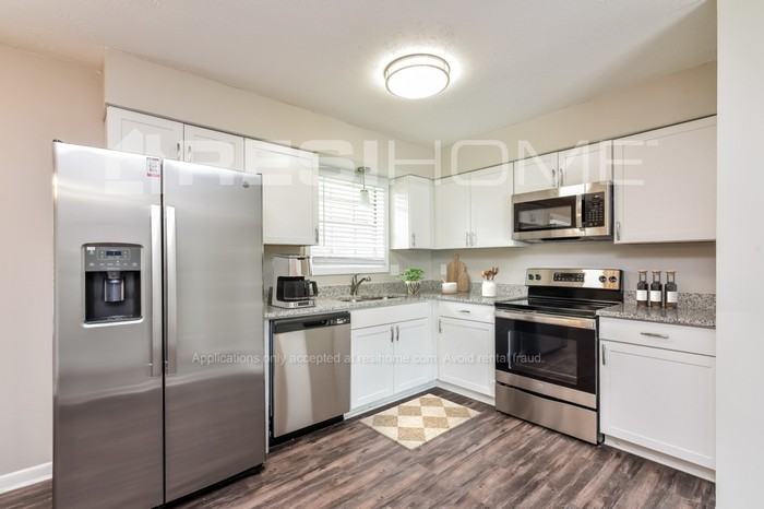 1629 Wesley Way Nw - Photo 3 of 18