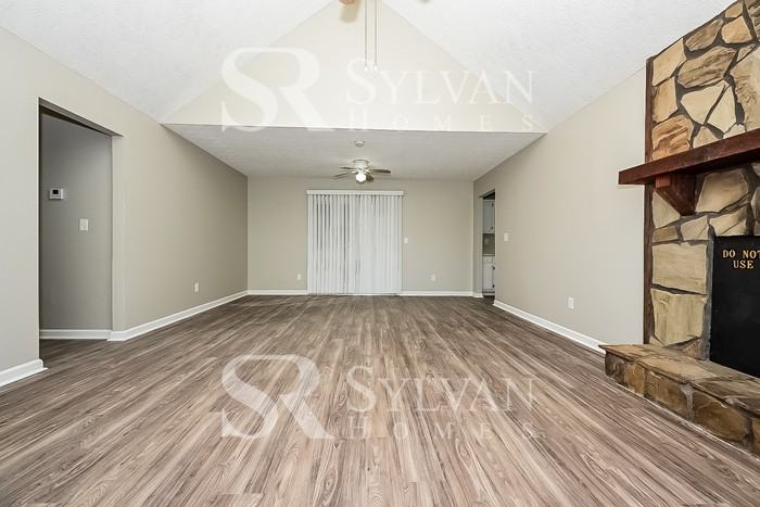 103 Summerfield Dr - Photo 5 of 17