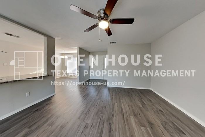 505 Newport Way - Photo 5 of 21