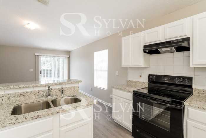 2547 Fox Creek Dr - Photo 7 of 16