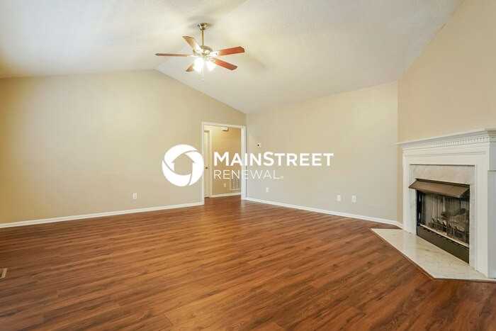 506 Crenshaw Ct - Photo 4 of 16