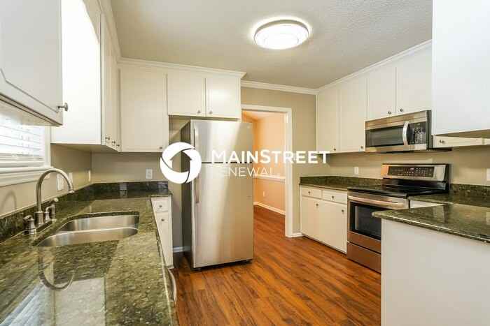 506 Crenshaw Ct - Photo 7 of 16