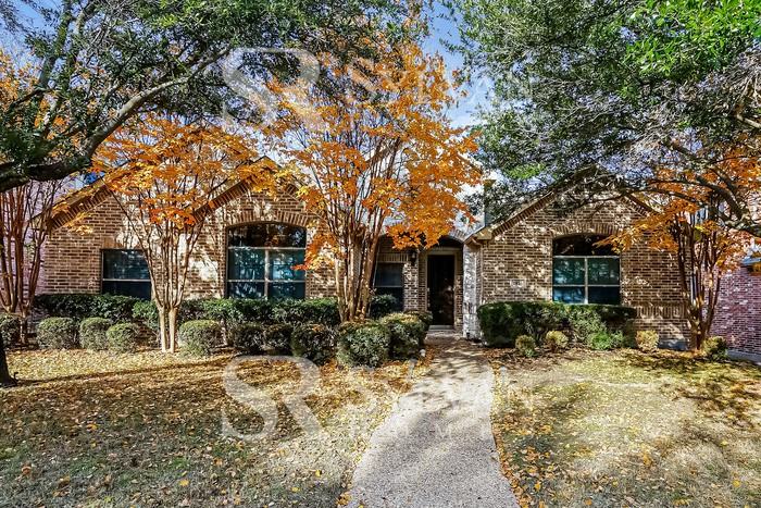 1816 Palo Pinto Dr - Photo 3 of 16