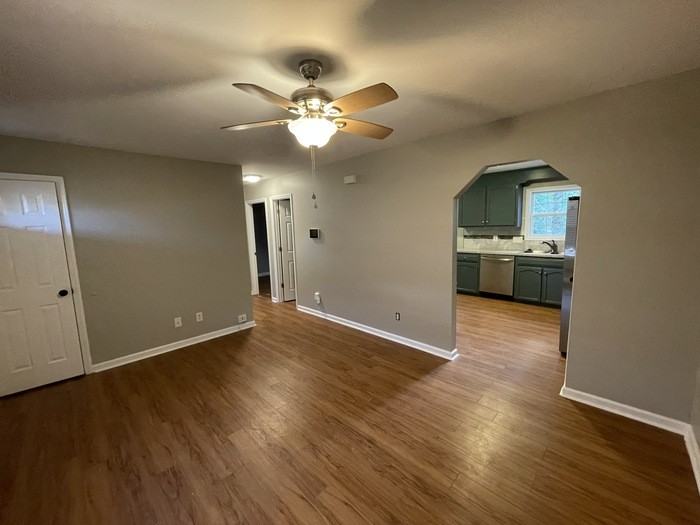 8 Barnes Dr - Photo 5 of 10