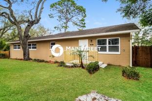 701 Palm Springs Dr - Photo 1 of 1