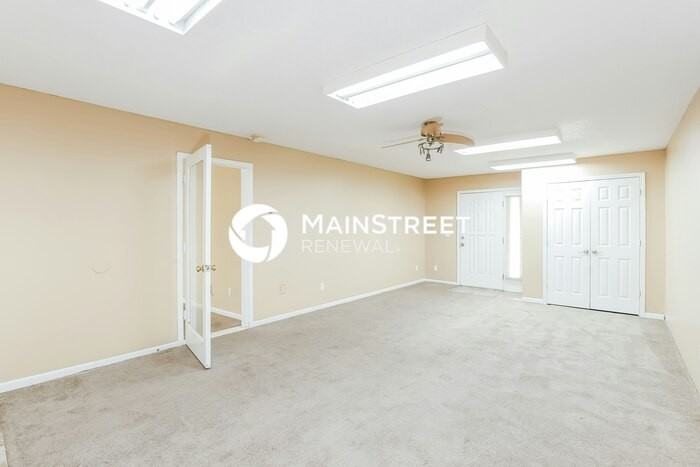 5804 Nw Klamm Dr - Photo 4 of 16