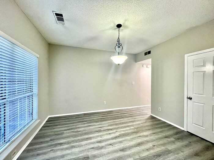 10470 Meadow Run Trce - Photo 6 of 25