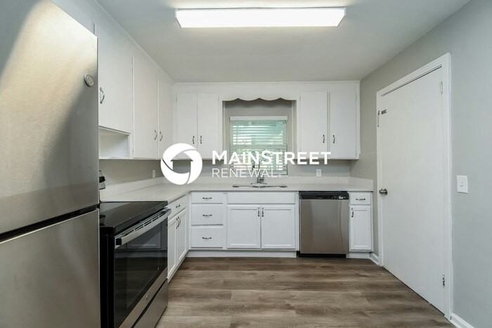 5742 Norde Dr W - Photo 7 of 16