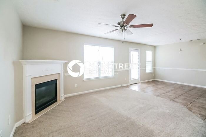 415 Parkside Way - Photo 4 of 17