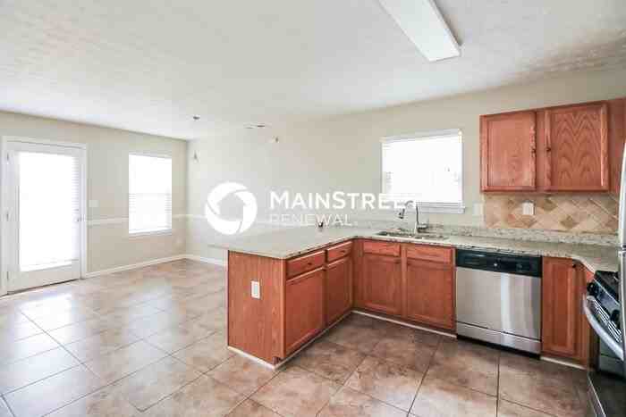 415 Parkside Way - Photo 6 of 17