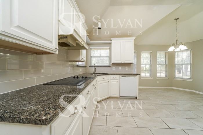 1109 Greenwood Ct - Photo 7 of 16