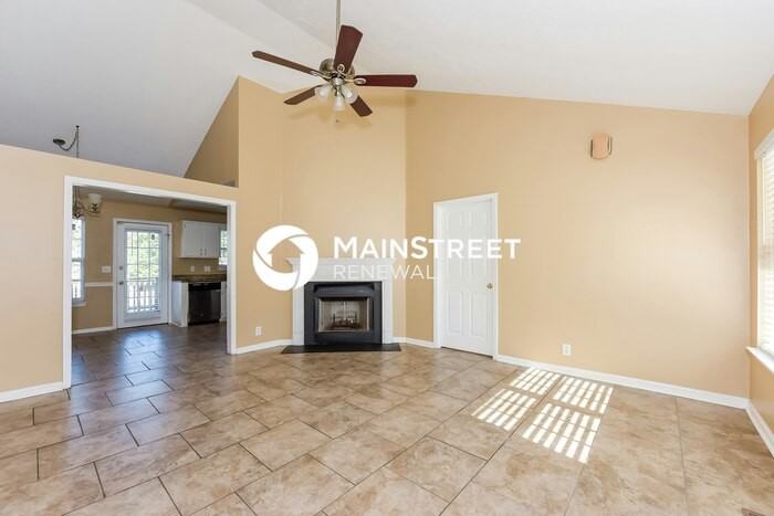 825 Stone Hedge Ct - Photo 3 of 15