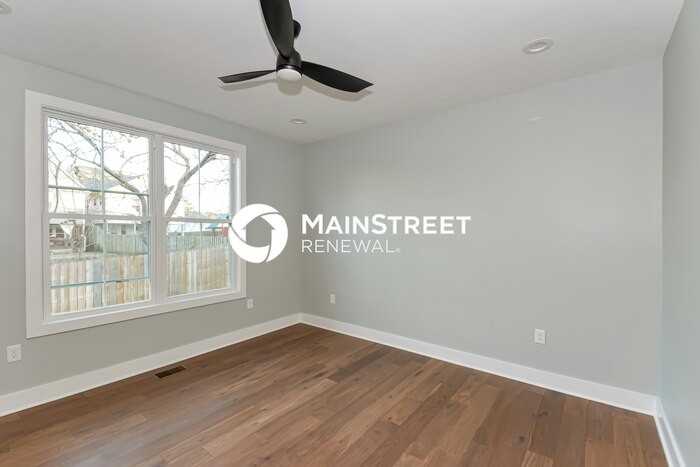 1513 Dugger Dr #B - Photo 7 of 16