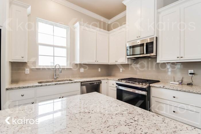 6422 Roux Dr - Photo 7 of 16