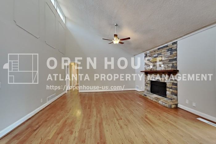 2731 Georgian Ter - Photo 4 of 21