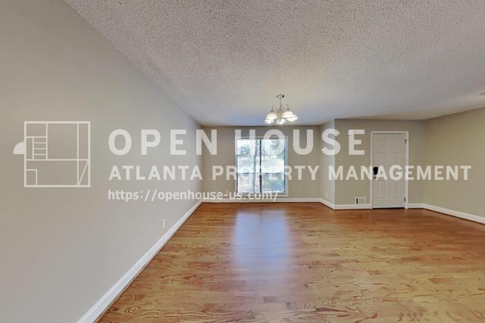 2731 Georgian Ter - Photo 7 of 21