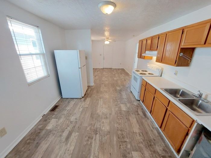 810 Griffin St - Photo 6 of 20